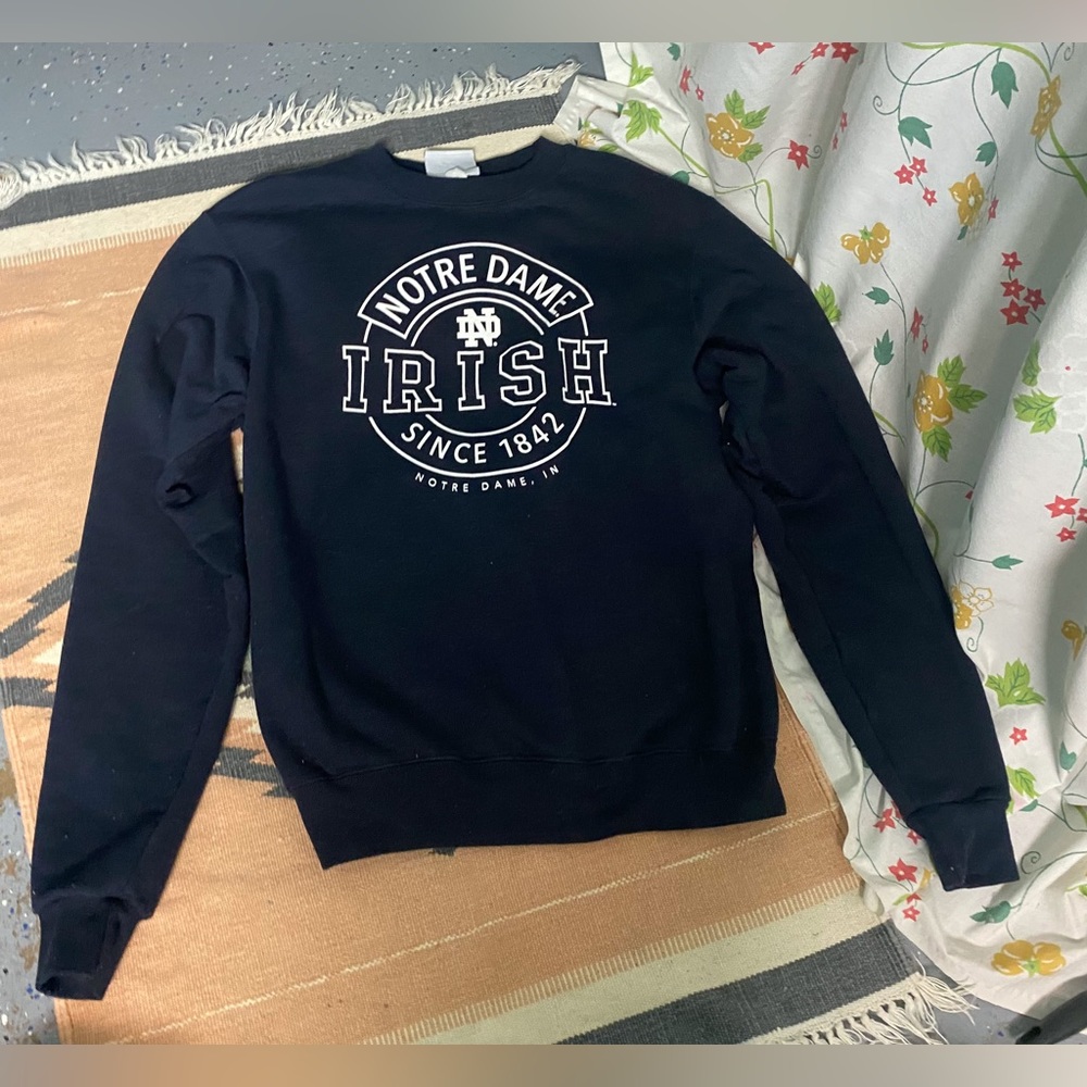 Notre Dame Champion Crewneck ☘️